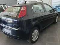 Usata Fiat Grande Punto Dynamic 77 CV (56 kW) 2009 Blu notte pastello Utilitaria