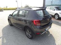 Usata Dacia Sandero Stepway 90 CV (66 kW) 2018 Grigio Utilitaria