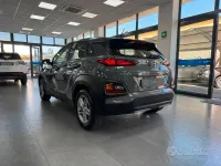 Usata Hyundai Kona Style 116 CV (85 kW) 2019 Grigio SUV