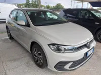 Usata VW Polo Life 95 CV (69 kW) 2022 Beige Utilitaria