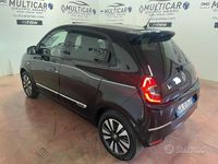 Usata Renault Twingo Techno 60 kW (82 CV) 2022 Nero Utilitaria
