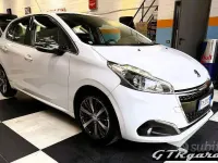 Usata Peugeot 208 Allure 100 CV (73 kW) 2017 Bianco banquise Utilitaria
