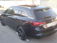 Usata Opel Astra Innovation 110 CV (80 kW) 2019 Nero Station wagon