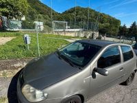 Usata Fiat Punto 80 CV (58 kW) 2005 Verde Utilitaria