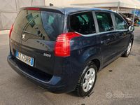 Usata Peugeot 5008 Business-Line 115 CV (84 kW) 2014 Blu Monovolume