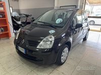 Usata Renault Modus Luxe 75 CV (55 kW) 2007 Grigio Monovolume