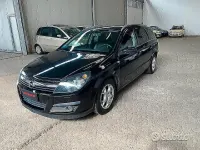 Usata Opel Astra Club 101 CV (74 kW) 2007 Nero Berlina