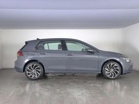 Usata VW Golf VIII Life 131 CV (96 kW) 2023 Dolphin grey metallizzato Berlina