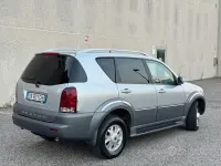 Usata SsangYong Rexton 165 CV (121 kW) 2005 Grigio SUV