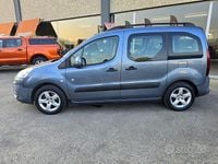 Usata Peugeot Partner Tepee Outdoor 92 CV (67 kW) 2013 Blu Monovolume