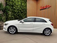 Usata Mercedes A180 Premium 109 CV (80 kW) 2017 Bianco Berlina