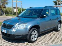 Usata Skoda Yeti 105 CV (77 kW) 2011 Grigio SUV