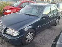 Usata Mercedes C200 Classic 192 CV (141 kW) 1997 Blu Berlina