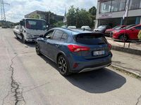 Usata Ford Focus Active 125 CV (91 kW) 2021 Blu/azzurro Berlina
