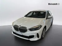 Usata BMW 118 M Sport 150 CV (110 kW) 2022 Alpinweiss iii pastello Utilitaria