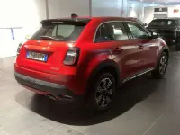 Usata Fiat 600 145 CV (106 kW) 2025 Rosso SUV