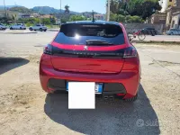 Usata Peugeot 208 GT 131 CV (96 kW) 2022 Rosso Utilitaria