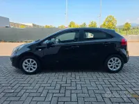 Usata Kia Rio Active 90 CV (66 kW) 2013 Nero Berlina