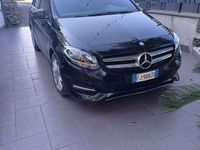 Usata Mercedes B180 109 CV (80 kW) 2015 Monovolume