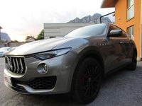 Usata Maserati Levante 349 CV (256 kW) 2020 Grigio medio metallizzato SUV