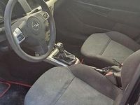 Usata Opel Astra 120 CV (88 kW) 2007 Nero Station wagon