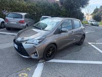 Usata Toyota Yaris Hybrid Edition 73 CV (53 kW) 2018 Grigio Berlina
