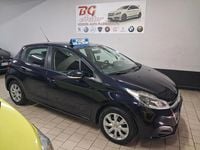 Usata Peugeot 208 68 CV (50 kW) 2015 Blu Utilitaria