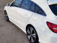 Usata Mercedes CLA200 Shooting Brake 136 CV (100 kW) 2019 Bianco Station wagon