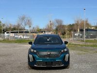 Usata Peugeot 2008 Allure 101 CV (74 kW) 2025 Verde SUV