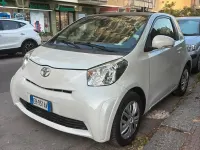 Usata Toyota iQ Active 68 CV (50 kW) 2013 Bianco Utilitaria