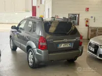 Usata Hyundai Tucson Active 140 CV (102 kW) 2008 Grigio SUV