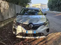 Usata Renault Captur Techno 101 CV (74 kW) 2023 Grigio SUV