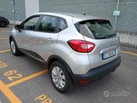 Usata Renault Captur 90 CV (66 kW) 2015 Grigio SUV