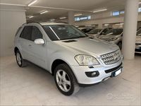 Usata Mercedes ML280 190 CV (139 kW) 2008 Grigio SUV