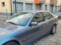 Usata BMW 318 115 CV (84 kW) 1995 Grigio Berlina