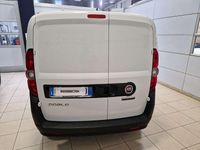 Usata Fiat Doblò Lounge 90 CV (66 kW) 2022 Bianco Monovolume