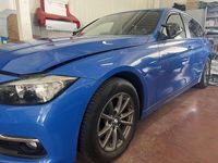 Usata BMW 318 Sport Line 150 CV (110 kW) 2016 Blu/azzurro Station wagon