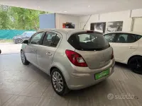 Usata Opel Corsa 75 CV (55 kW) 2010 Grigio Utilitaria