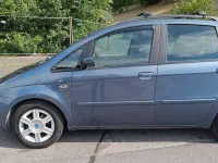 Usata Fiat Idea Emotion 95 CV (69 kW) 2004 Blu/azzurro Monovolume