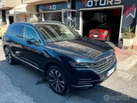 Usata VW Touareg Atmosphere 286 CV (210 kW) 2023 Blu SUV