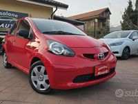 Usata Toyota Aygo 68 CV (50 kW) 2009 Rosso Utilitaria