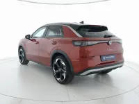 Usata VW T-Roc Style 116 CV (85 kW) 2026 Flame red metallizzato nero SUV