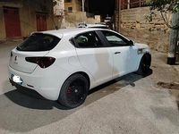 Usata Alfa Romeo Giulietta 105 CV (77 kW) 2011 Bianco Utilitaria