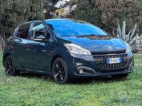 Usata Peugeot 208 Allure 81 CV (59 kW) 2018 Blu Utilitaria