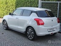 Gebraucht Suzuki Swift 111 PS (81 kW) 2019 Weiß Kleinwagen