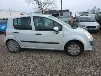 Usata Renault Modus Dynamique 75 CV (55 kW) 2011 Bianco Monovolume