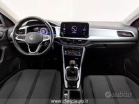 Begagnad VW T-Roc Life 116 HK (85 kW) 2023 Blå SUV