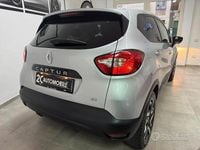 Usata Renault Captur 90 CV (66 kW) 2017 Grigio SUV