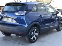 Usata Opel Crossland Edition 110 CV (80 kW) 2022 Blu/azzurro SUV