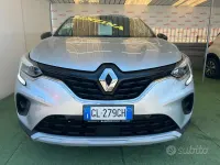 Usata Renault Captur 91 CV (66 kW) 2022 Grigio SUV